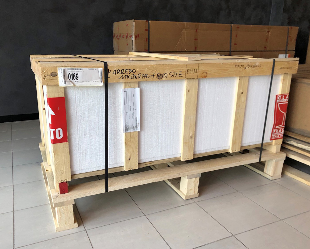 furniture-packaging-arredaremoderno-goods-pallet-box