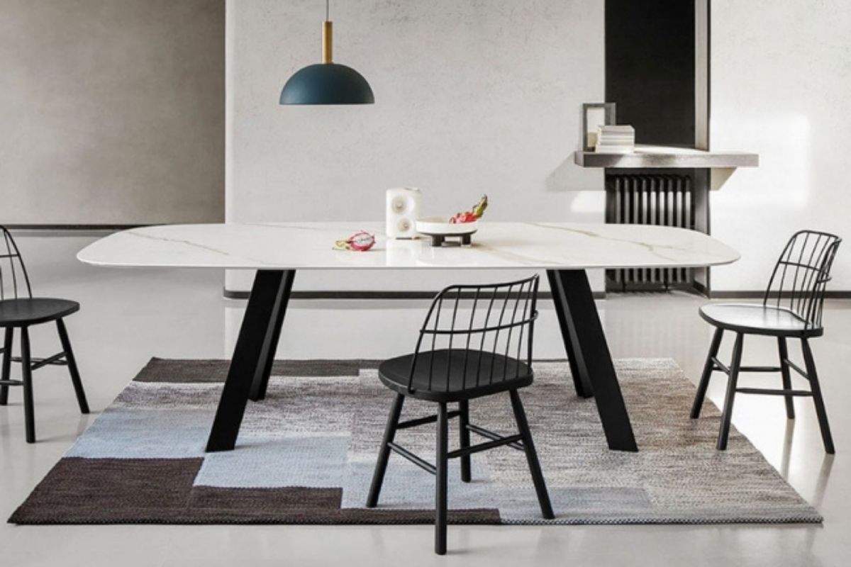 Furnishing the dining room with the tables proposed by Arredare Moderno