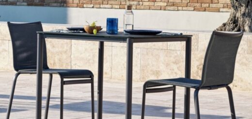 Möbel für romantisches Abendessen