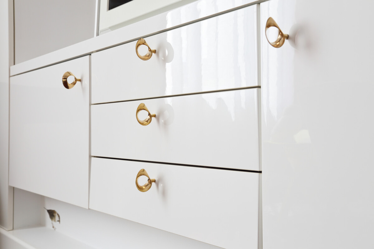 cleaning lacquered furniture