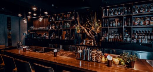 Meubler un bar ou un local dans un style moderne les coûts à affronter
