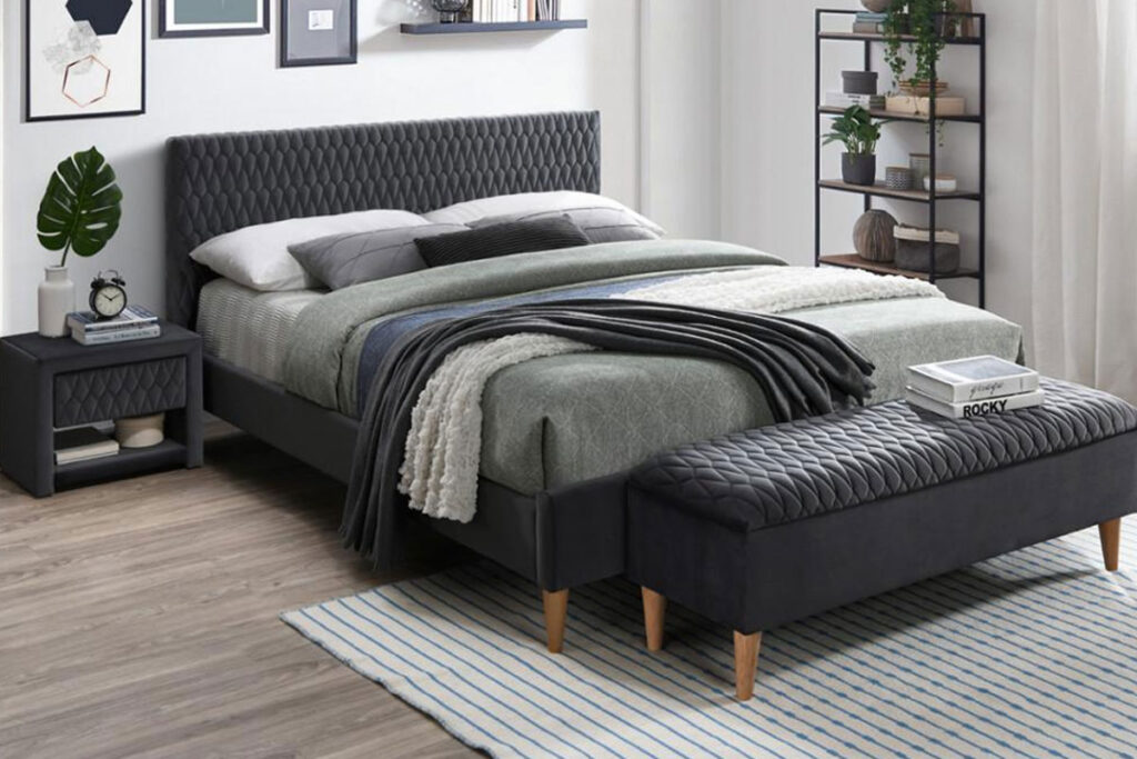 Cassapanca piedi letto