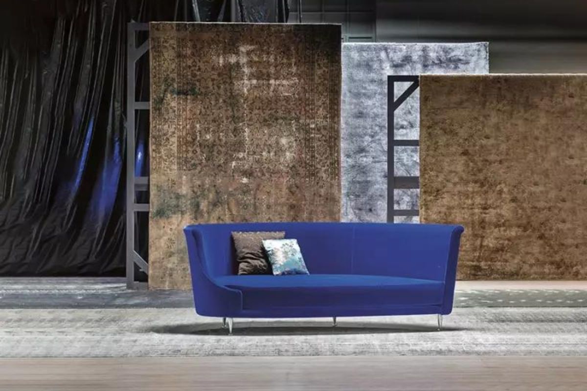 How to best match a blue sofa: 10 photos of perfect matches