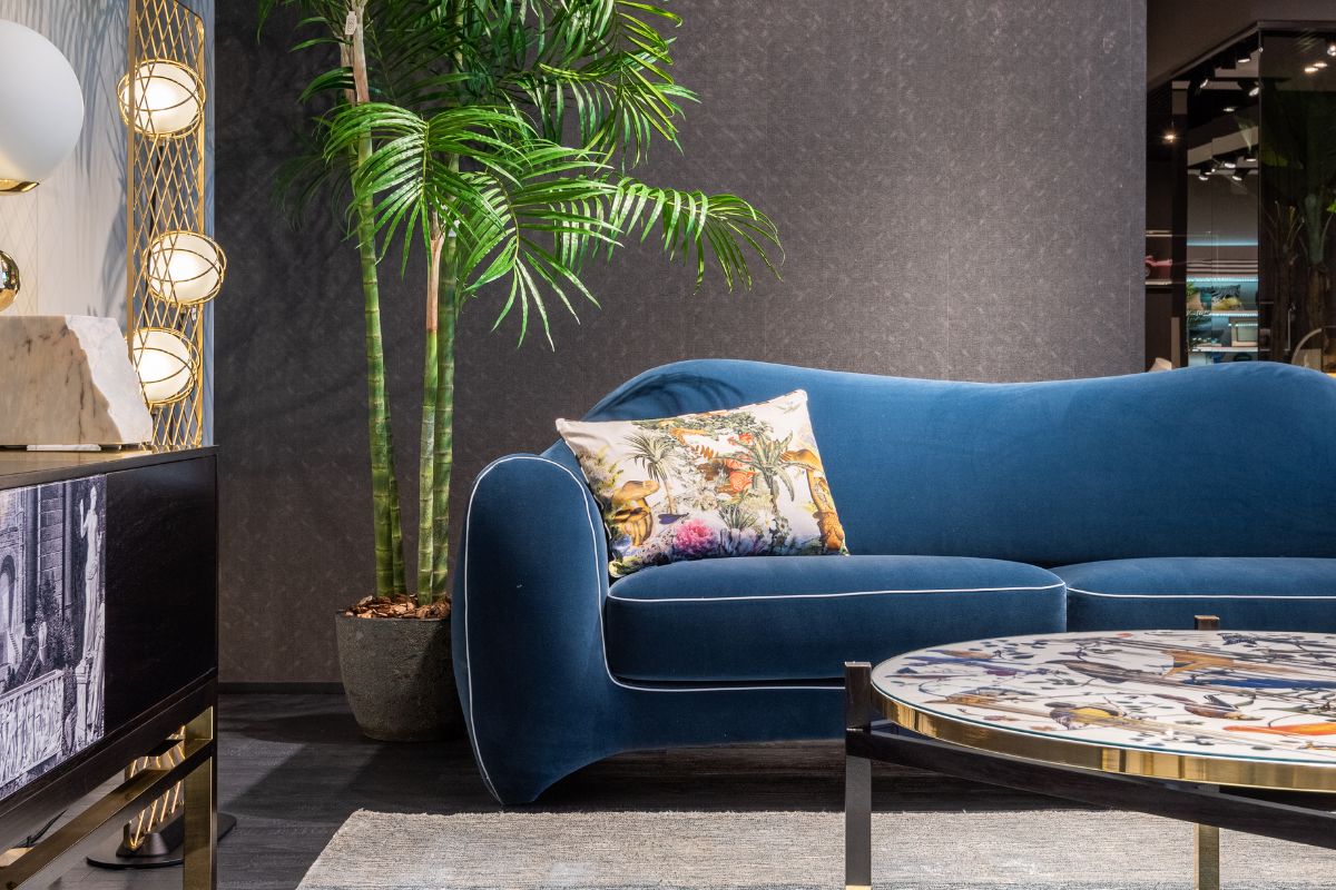 How to best match a blue sofa: 10 photos of perfect matches