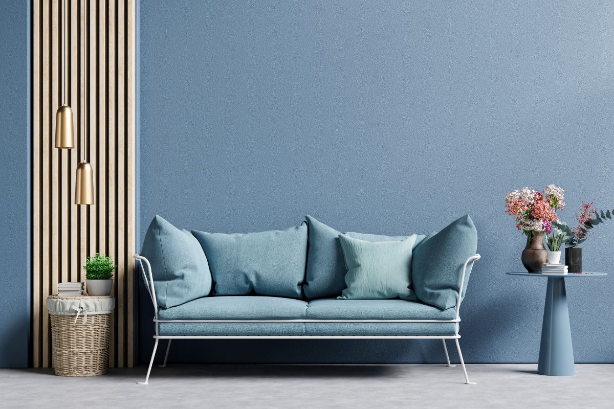 How to best match a blue sofa: 10 photos of perfect matches