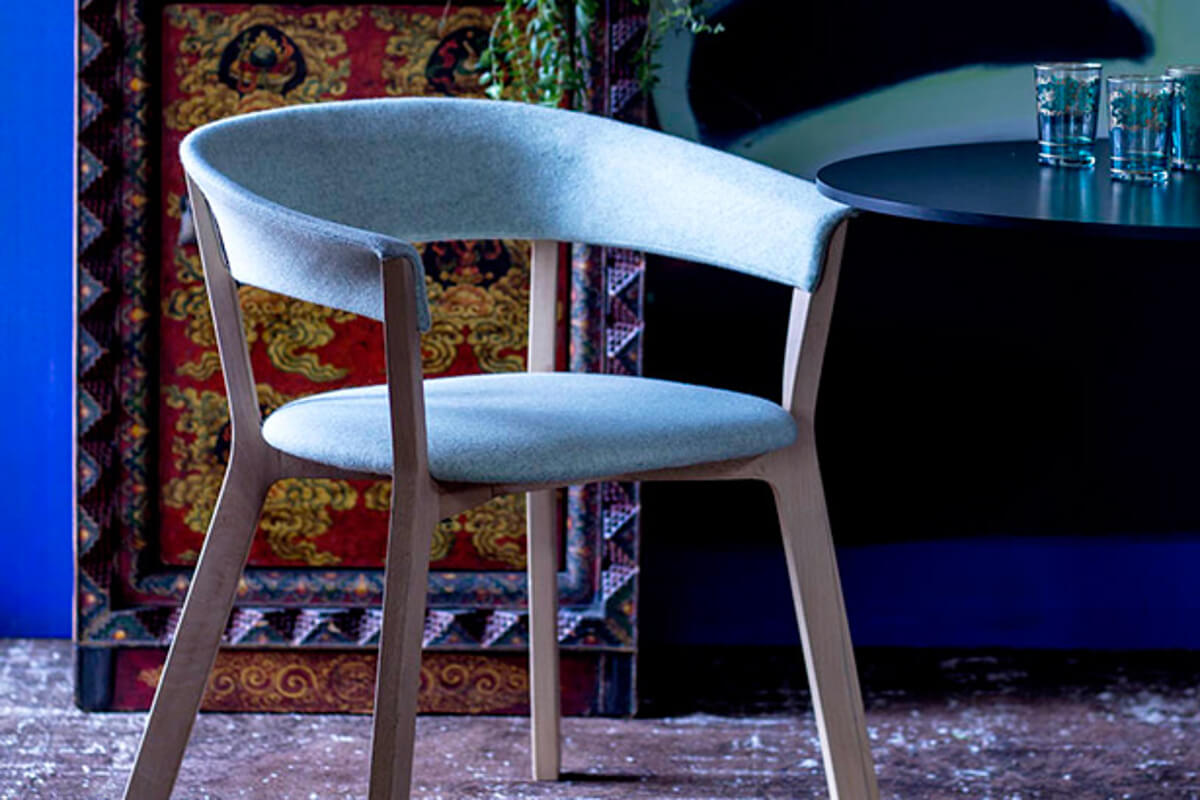 Which chairs to match a solid wood table?