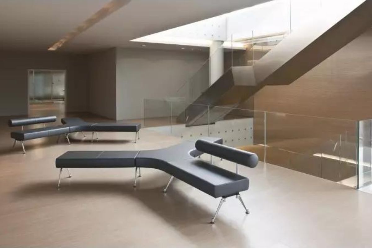 Coworking office furniture: tips from Arredare Moderno