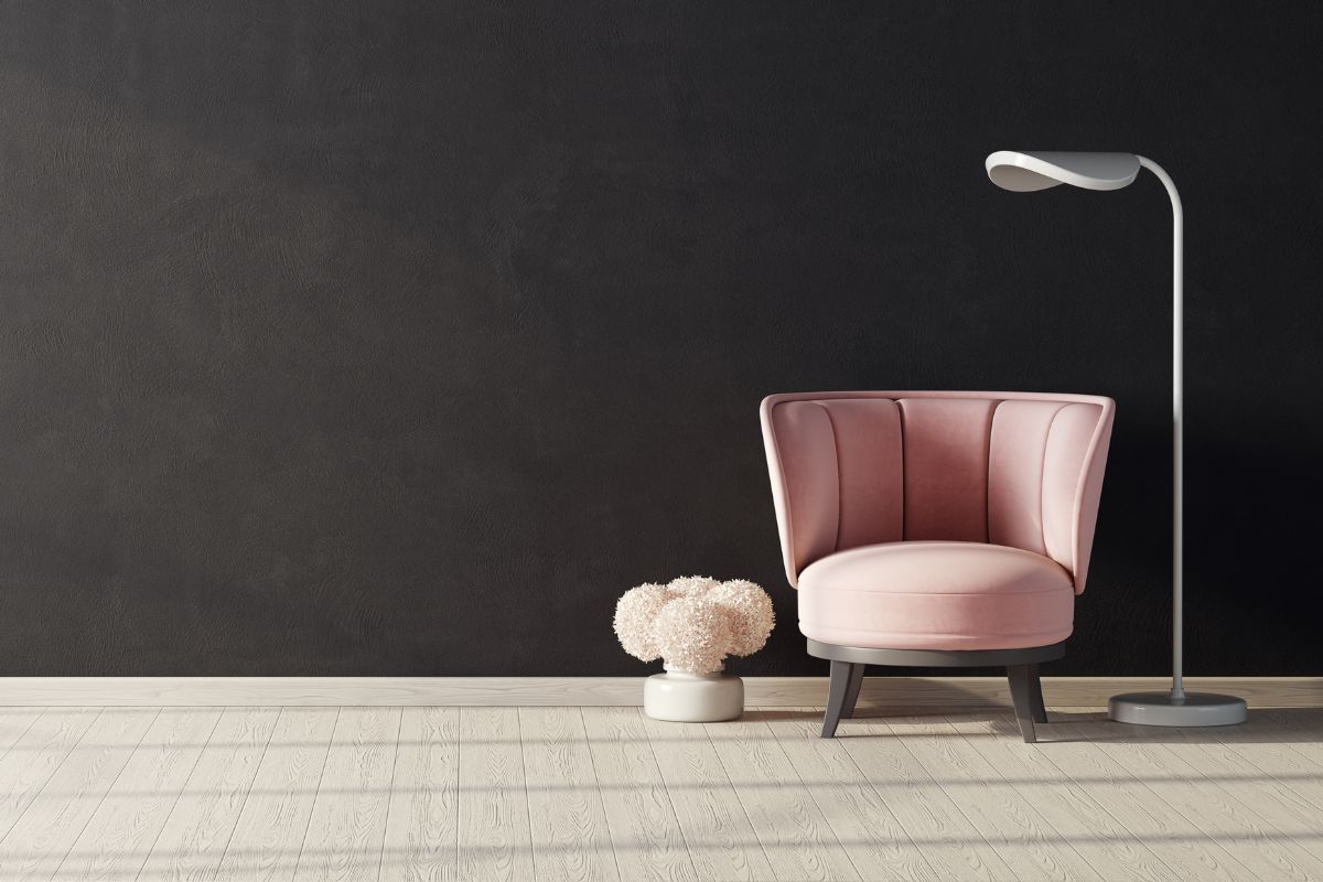Modern coloured walls: how to choose the right shade for the living room