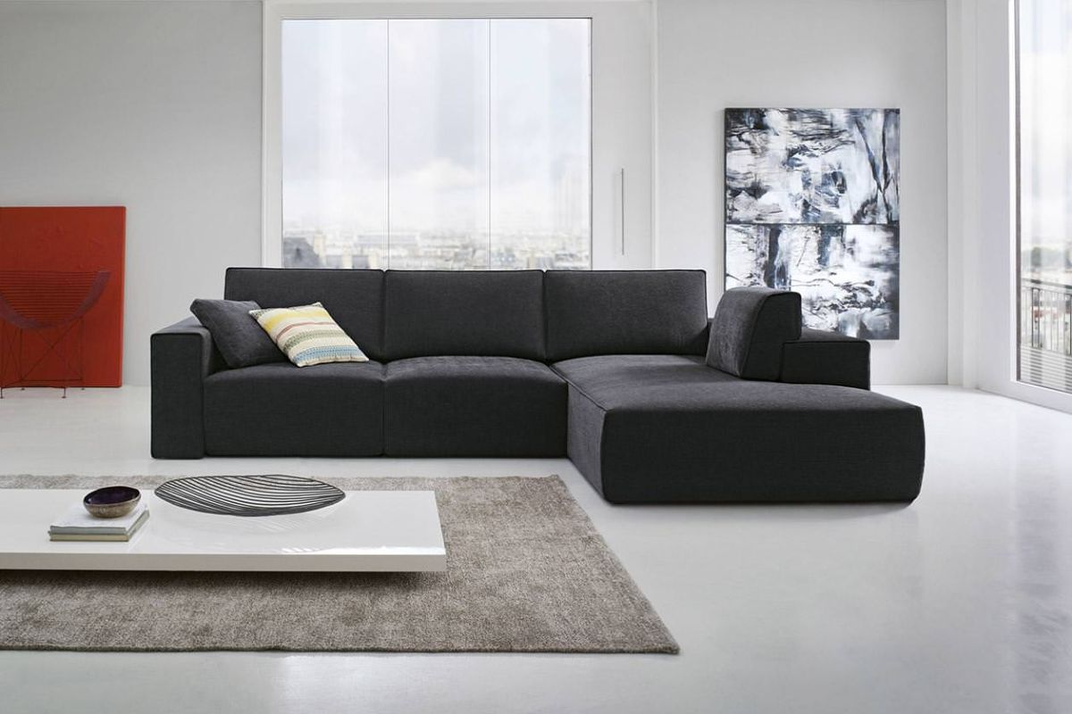 Ideas and tricks for matching sofa colour to furniture