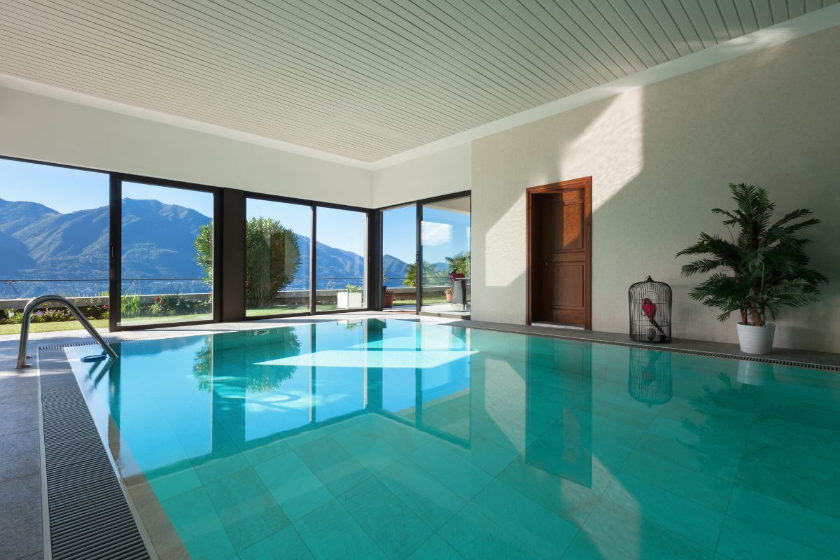 Der Luxus eines Innenpools