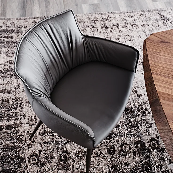 Seduta imbottita della sedia Rhonda di Cattelan Italia vista dall’alto