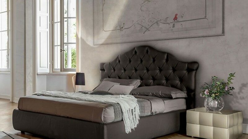 Letto Veneziano di Tonin Casa con testiera capitonne